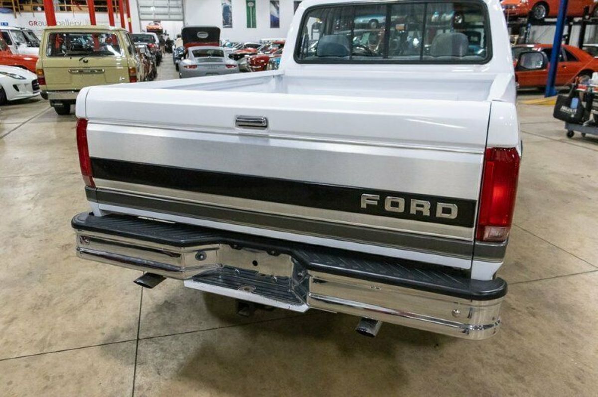 1992 Ford F-150 XLT 4x4 - photo 11
