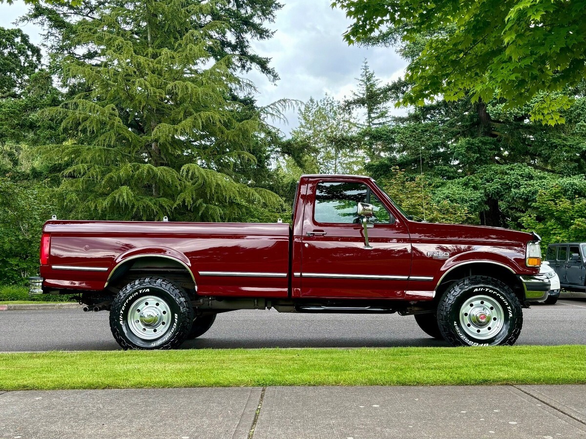 1992 Ford F-250 XLT HD 4X4 V8 - photo 2