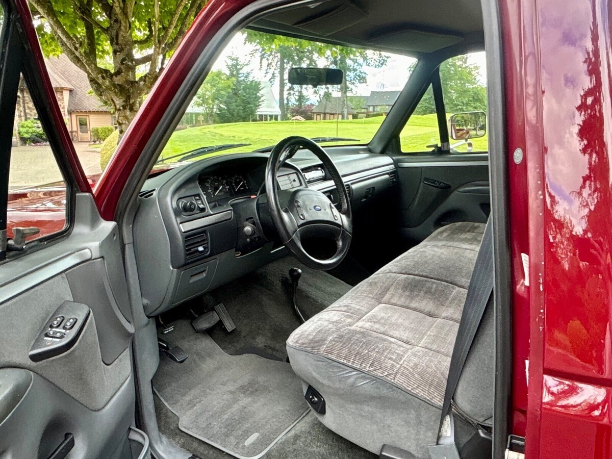 1992 Ford F-250 XLT HD 4X4 V8 - photo 7