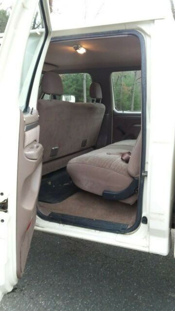 1992 Ford F-350 XLT - photo 9