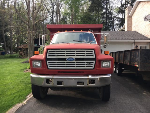 1992 Ford F700 2-door - photo 2