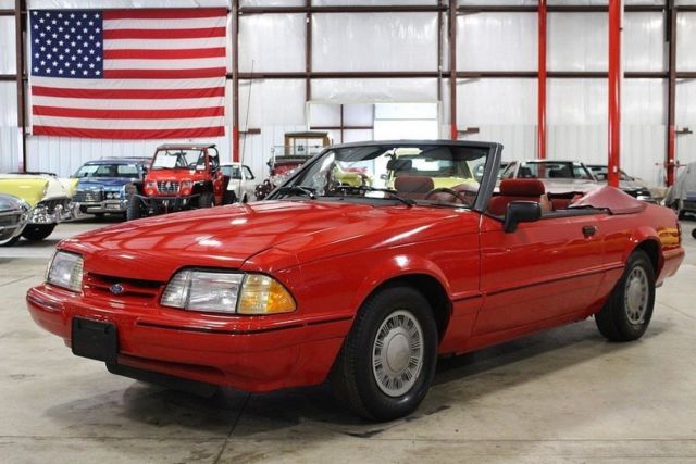 1992 Ford Mustang 90268 Miles Red Convertible 2.3 Liter I4 Automatic 1992 Ford Mustang --