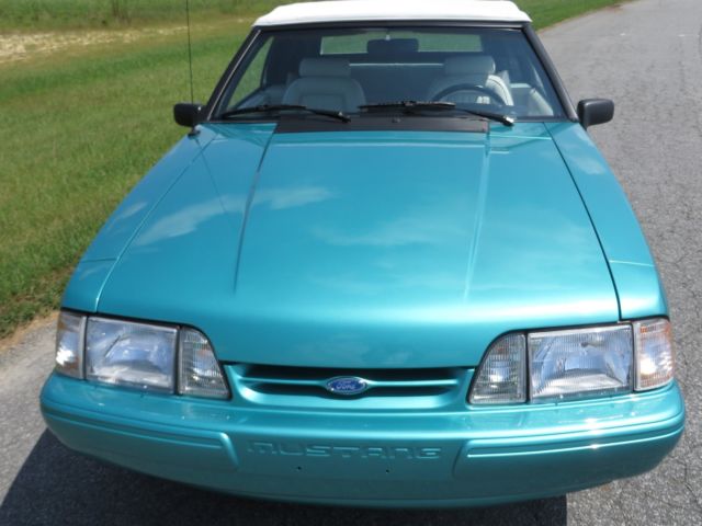 1992 Ford Mustang - photo 2