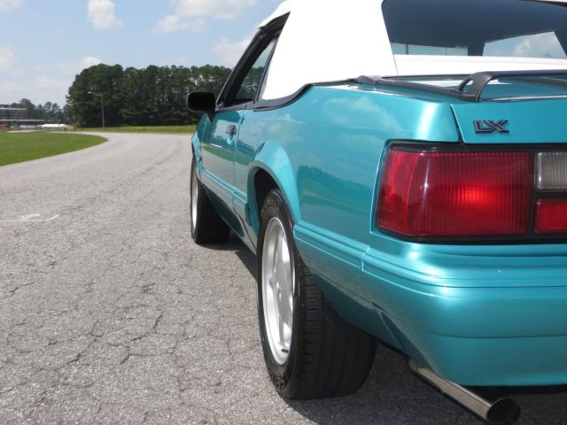 1992 Ford Mustang - photo 4