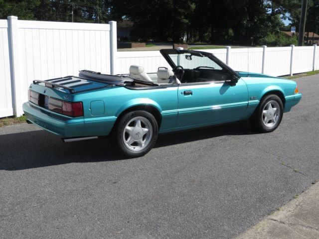 1992 Ford Mustang - photo 8