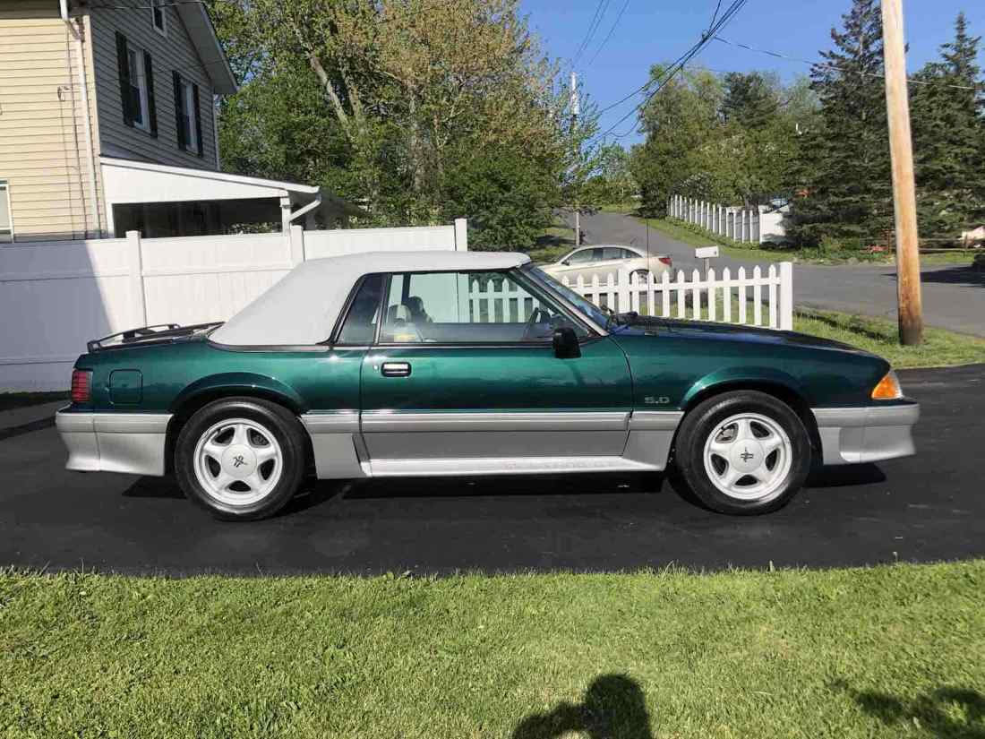 1992 Ford Mustang GT - photo 5