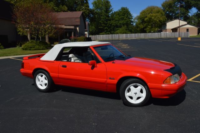 1992 Ford Mustang - photo 2