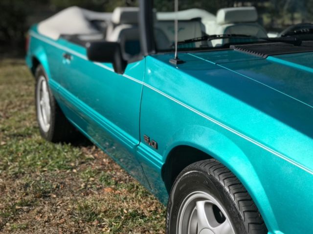 1992 Ford Mustang LX Convertible - photo 11