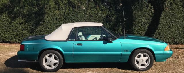 1992 Ford Mustang LX Convertible - photo 2