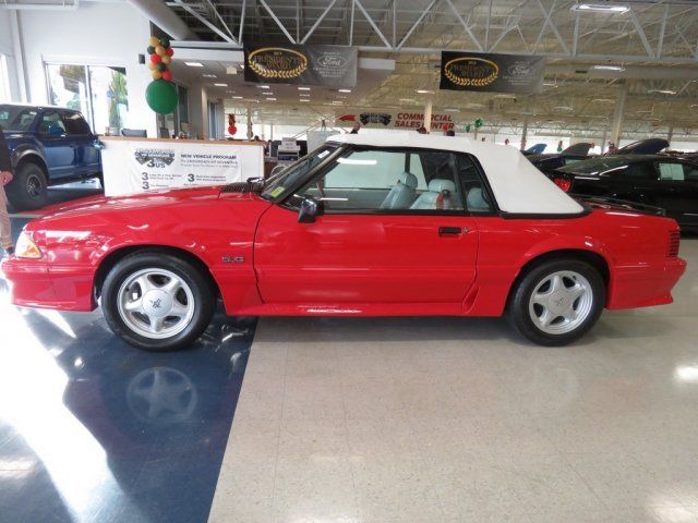 1992 Ford Mustang GT - photo 4