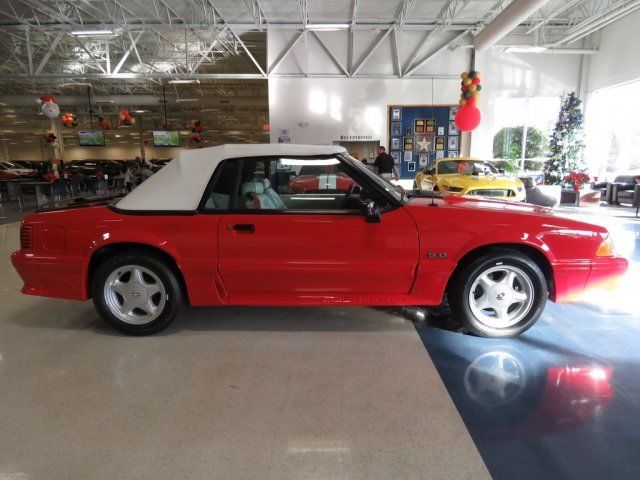1992 Ford Mustang GT - photo 9