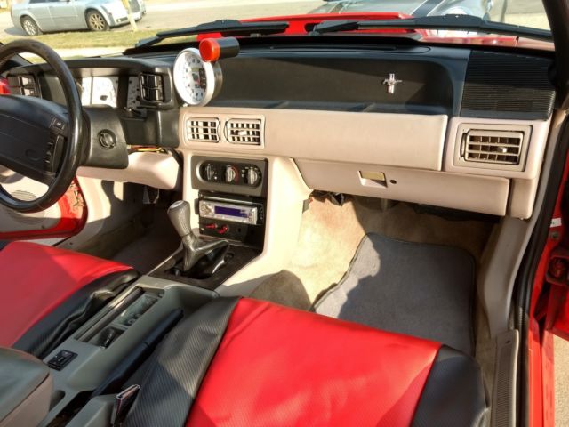 1992 Ford Mustang GT - photo 10