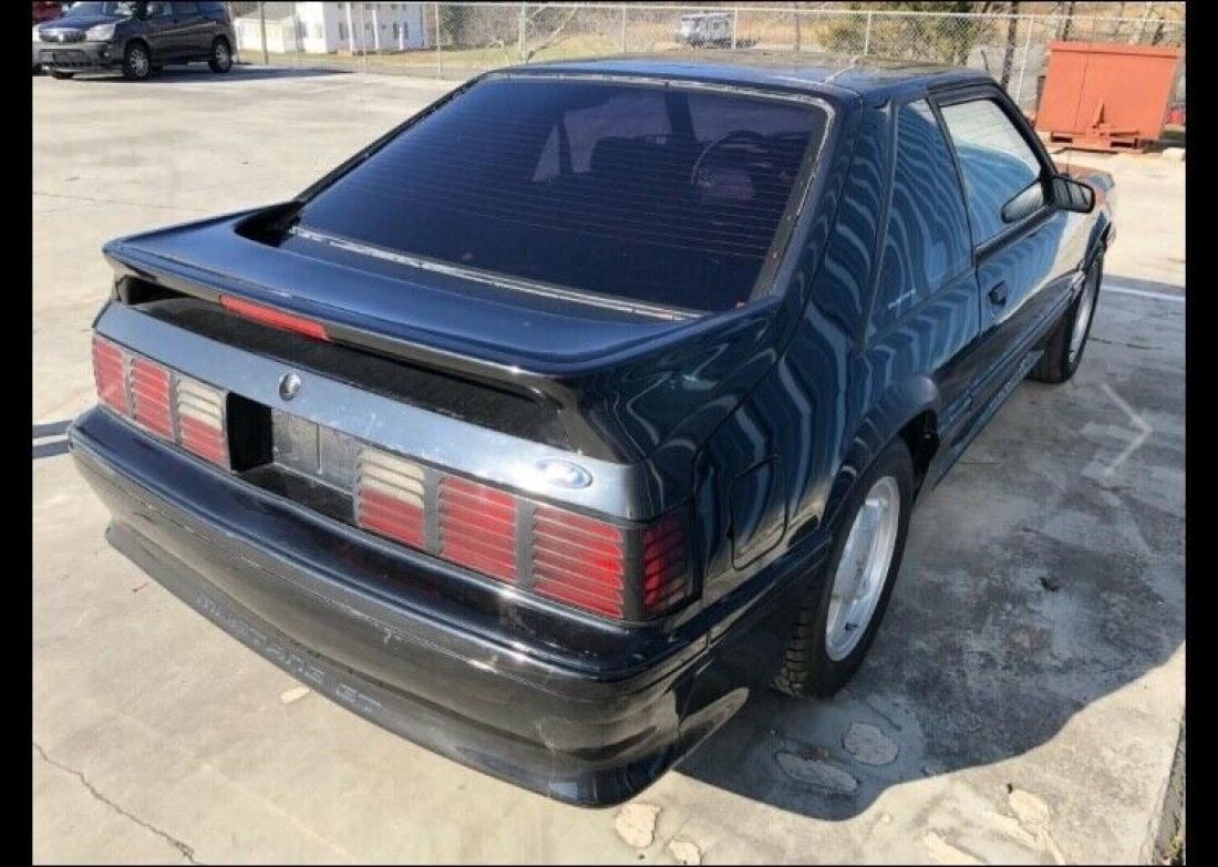 1992 Ford Mustang GT - photo 5