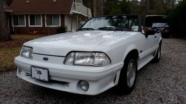 1992 Ford Mustang GT - photo 3