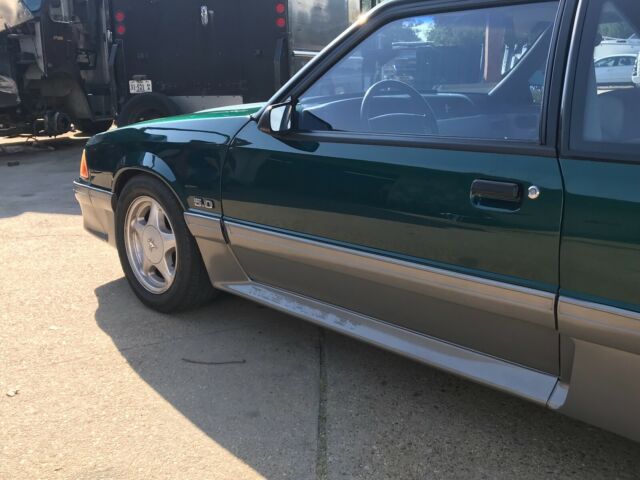 1992 Ford Mustang GT - photo 8