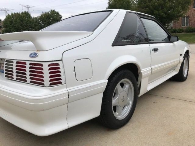 1992 Ford Mustang GT - photo 7
