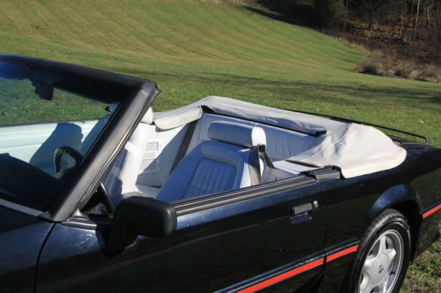 1992 Ford Mustang GT - photo 6