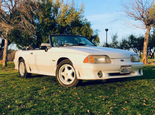 1992 FORD MUSTANG GT CONVERTIBLE, 5.0 AUTOMATIC, LOW 75,000 MILES - SUPERCHARGED 1992 Ford Mustang GT Convertible, 5.0 Auto,75,000 Miles - Perfect