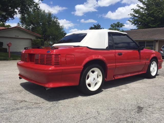 1992 Ford Mustang GT - photo 10