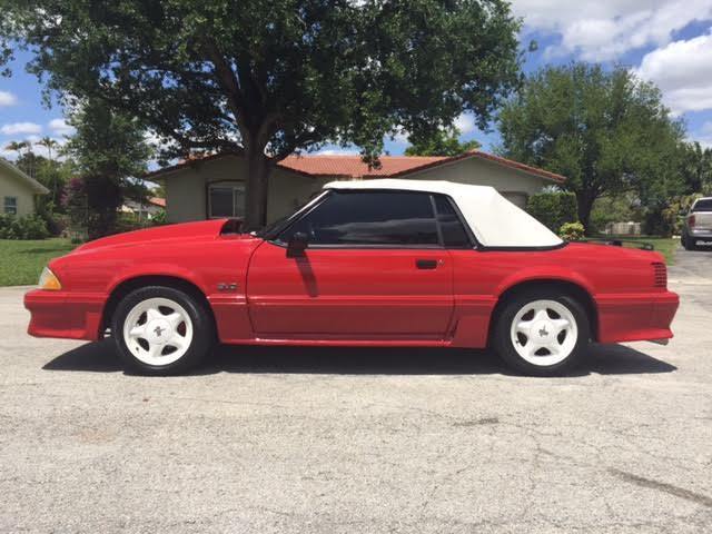 1992 Ford Mustang GT - photo 4