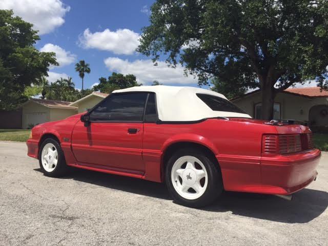 1992 Ford Mustang GT - photo 5