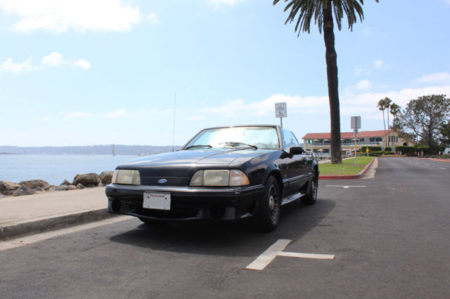 1992 Ford Mustang GT - photo 3