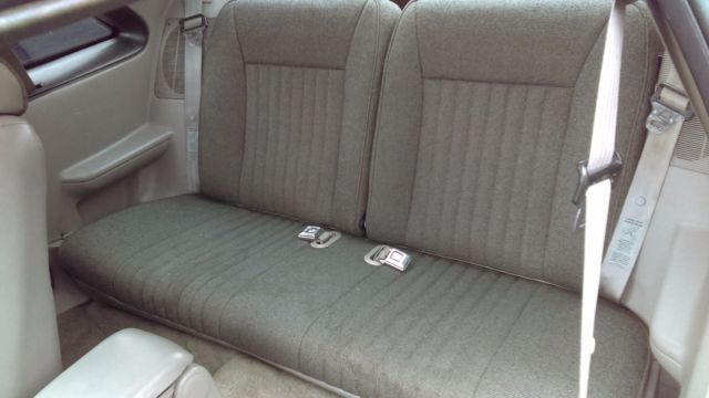 1992 Ford Mustang GT - photo 12