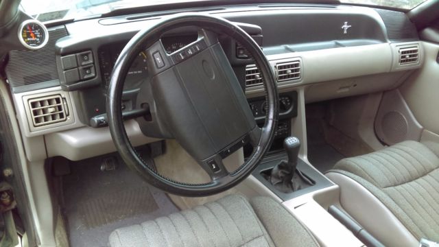 1992 Ford Mustang GT - photo 9