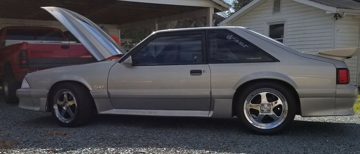 1992 Ford Mustang GT - photo 12