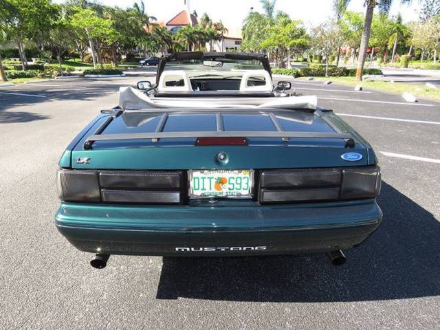1992 Ford Mustang LX 5.0 2dr Convertible - photo 9