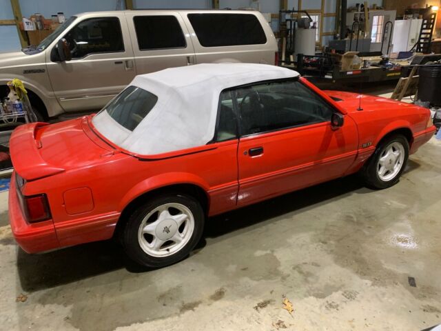 1992 Ford Mustang LX Summertime Edition - photo 2
