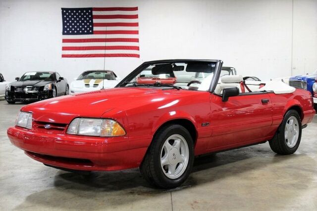 1992 Ford Mustang LX 5.0 Convertible 34445 Miles Red Convertible 5.0 Liter V8 Au 1992 Ford Mustang LX 5.0 Convertible