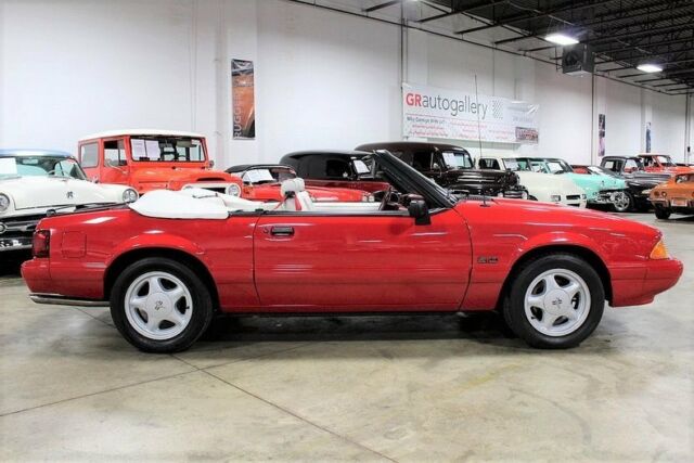 1992 Ford Mustang LX 5.0 Convertible - photo 6