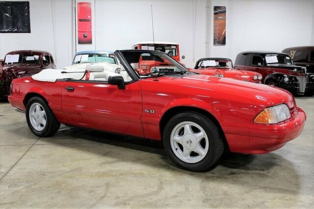 1992 Ford Mustang LX 5.0 Convertible - photo 7
