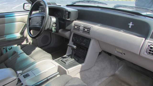 1992 Ford Mustang LX - photo 8