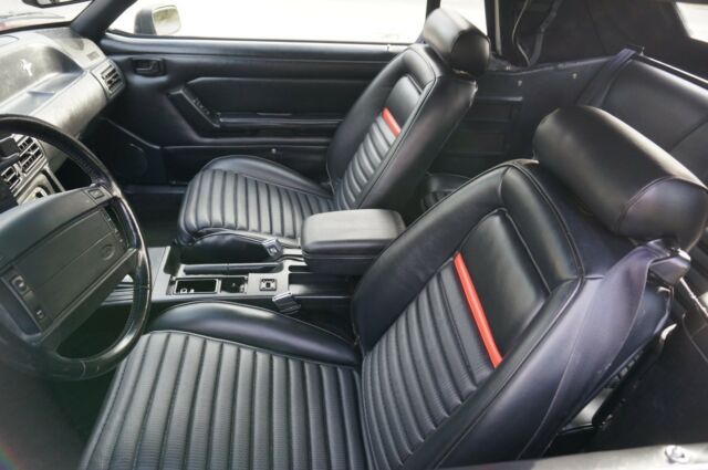 1992 Ford Mustang LX - photo 8