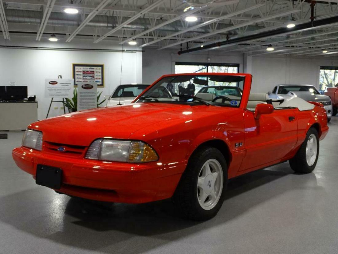1992 Ford Mustang LX 5.0 Summer Edition - photo 2