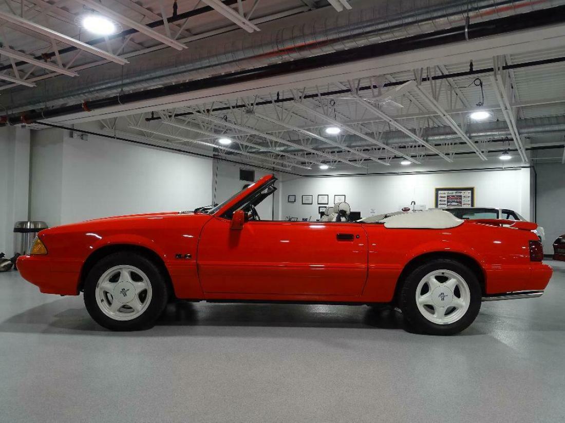 1992 Ford Mustang LX 5.0 Summer Edition - photo 4