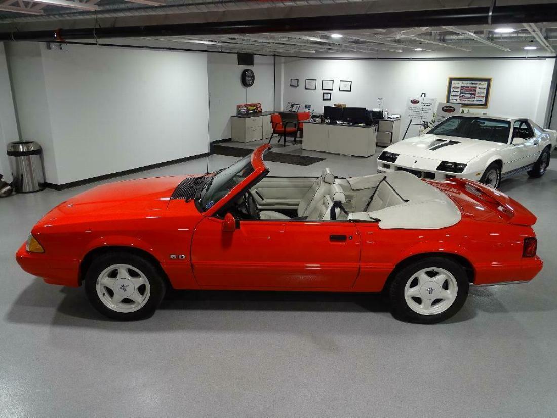 1992 Ford Mustang LX 5.0 Summer Edition - photo 5