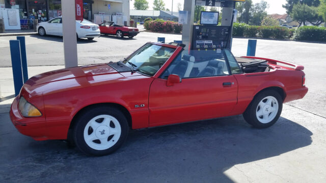 1992 Ford Mustang LX 5.0 Summer Feature Edition 1992 Ford Mustang LX 5.0 Feature Edition