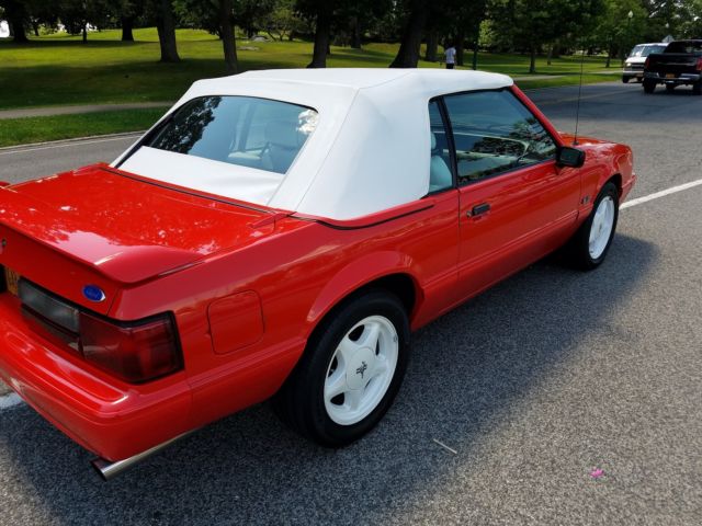 1992 Ford Mustang - photo 2