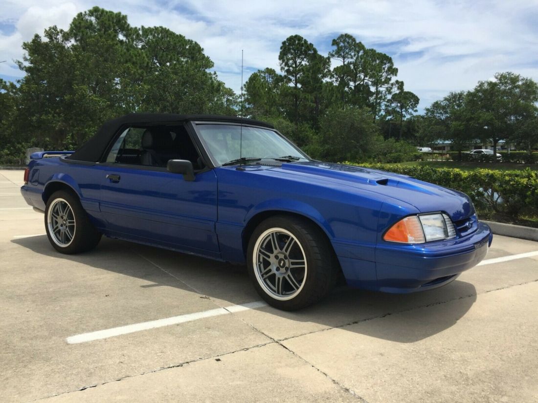 1992 Ford Mustang - photo 2