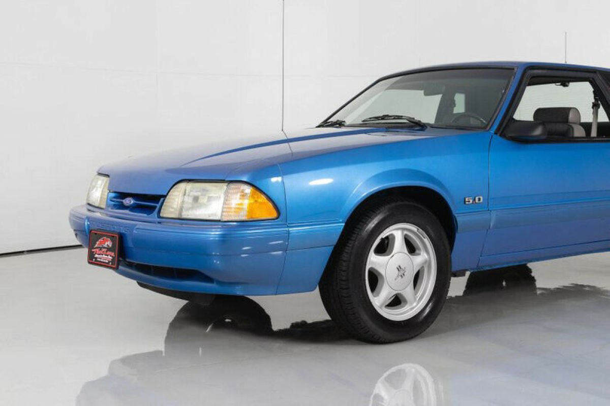 1992 Ford Mustang LX - photo 6