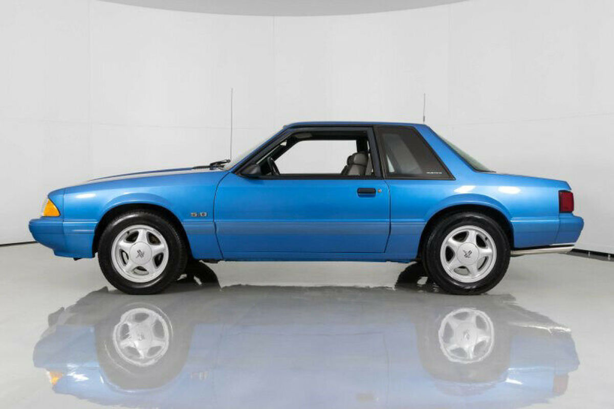 1992 Ford Mustang LX - photo 7