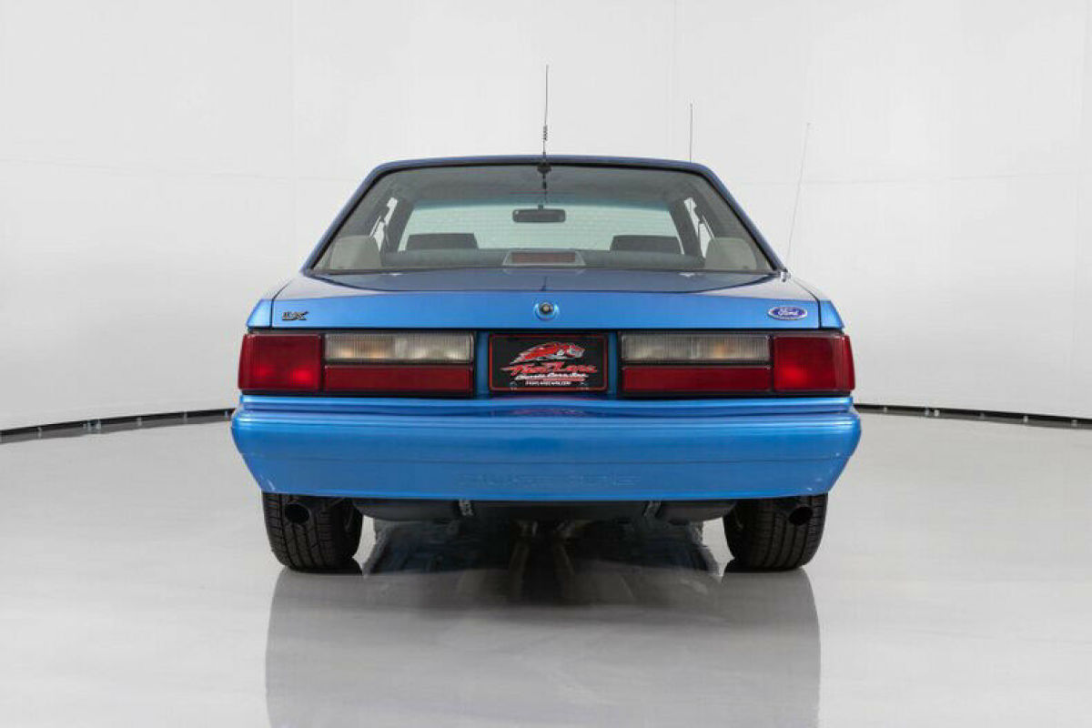 1992 Ford Mustang LX - photo 9