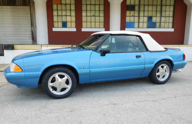 1992 Ford Mustang LX Convertible 2-Door 5.0L AUTO, RARE BIMINI BLUE VERY SHARP 1992 Ford Mustang