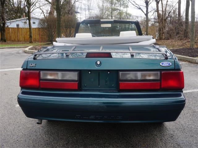 1992 Ford Mustang LX - photo 9