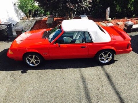 1992 Ford Mustang LX Convertible Special Edition "Summer Special" 5.0 V-8 302ci 1992 Ford Mustang