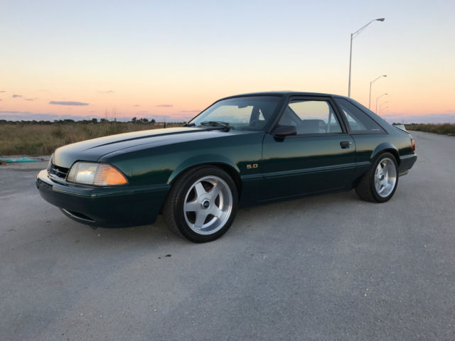 1992 Ford Mustang LX Hatchback 2-Door - photo 13
