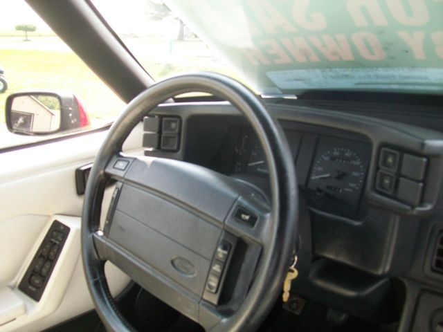 1992 Ford Mustang - photo 7